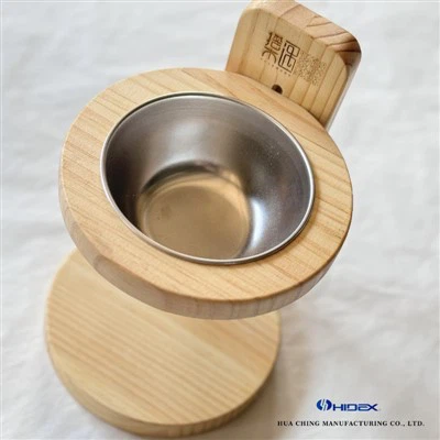 Ako namontujem nástenný stojan na misku pre mačky?